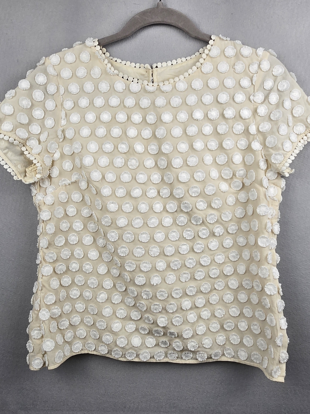 Talbots Petites 6P Ivory White Tufted Dot Short Sleeve Top Blouse